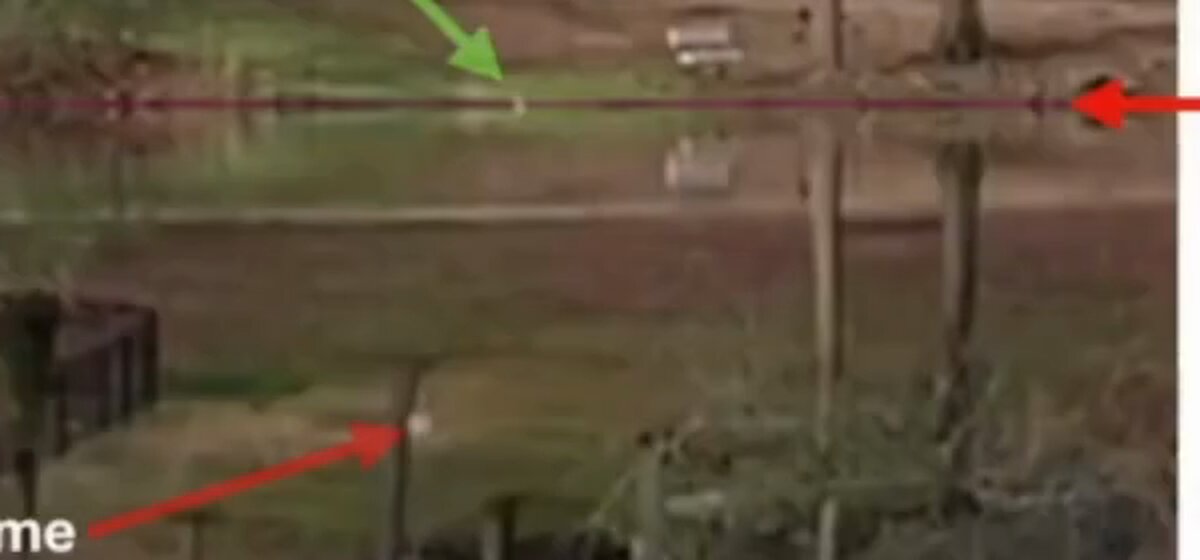 Daytime slide, 2ft observer height panel: a small piece of debris sits low in the frame, well below the drawn horizon line.